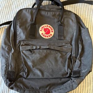 Fjallraven Kanken black backpack used